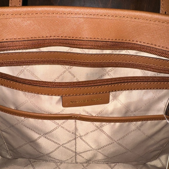 Michael Kors Tote bag - Picture 12 of 15